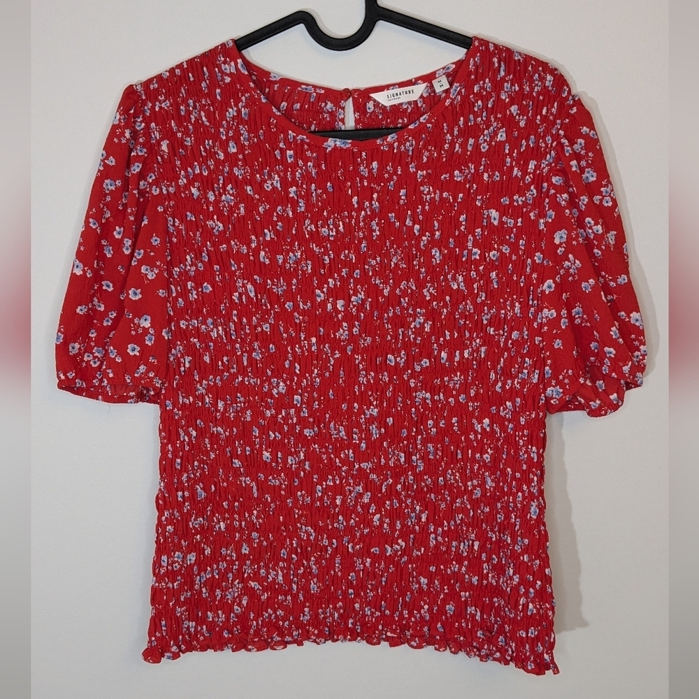 Reitmans shirred stretchy blouse - red with small white and blue flowers - NWT